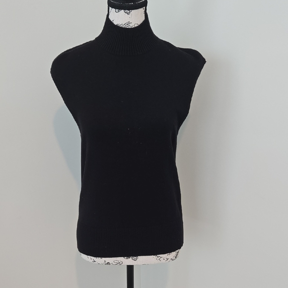 Tops - Black Sleeveless Turtleneck Sweater